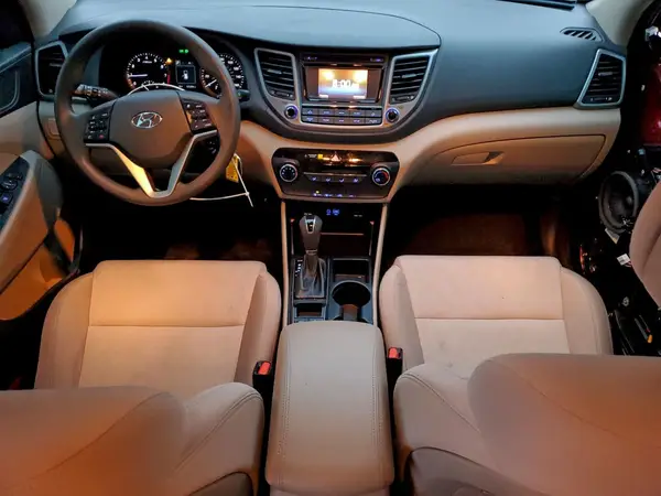 KM8J3CA46HU350716 2017 HYUNDAI TUCSON - Image 8