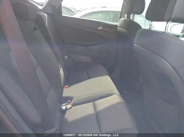 KM8J3CA46HU353700 2017 HYUNDAI TUCSON - Image 8