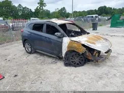 KM8J3CA46HU387104 2017 HYUNDAI TUCSON