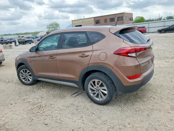 KM8J3CA46HU393467 2017 HYUNDAI TUCSON - Image 2