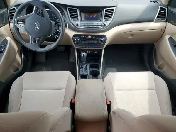 KM8J3CA46HU393467 2017 HYUNDAI TUCSON - Image 8