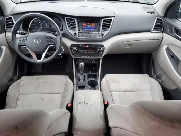 KM8J3CA46HU400367 2017 HYUNDAI TUCSON - Image 8