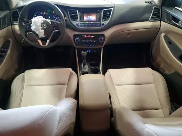 KM8J3CA46HU410039 2017 HYUNDAI TUCSON - Image 8