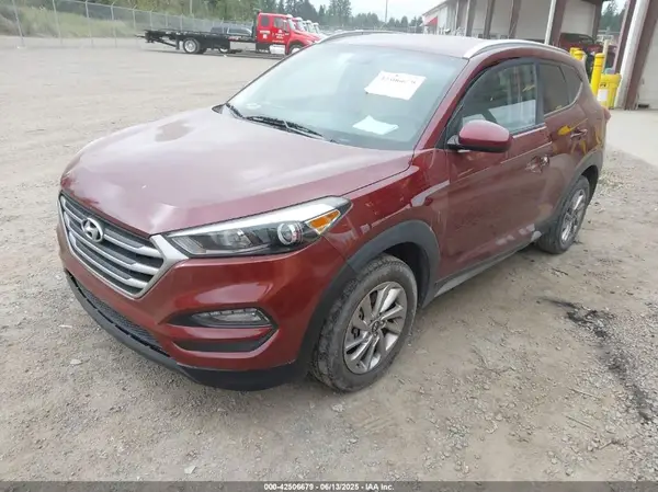KM8J3CA46HU417931 2017 HYUNDAI TUCSON - Image 2