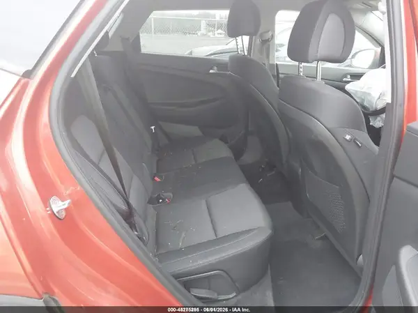KM8J3CA46HU422112 2017 HYUNDAI TUCSON - Image 8