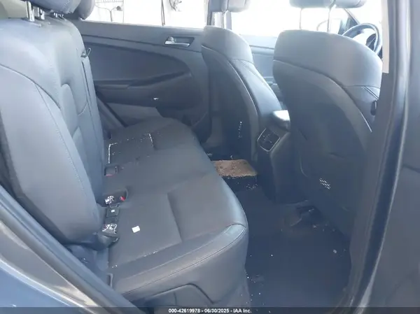 KM8J3CA46HU436625 2017 HYUNDAI TUCSON - Image 8