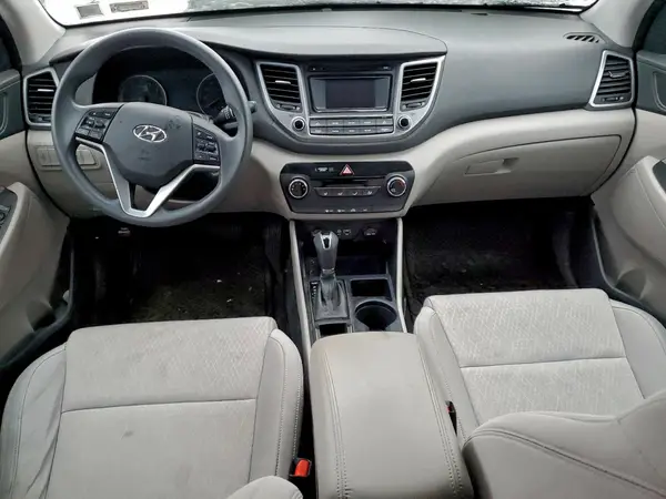 KM8J3CA46HU437791 2017 HYUNDAI TUCSON - Image 8