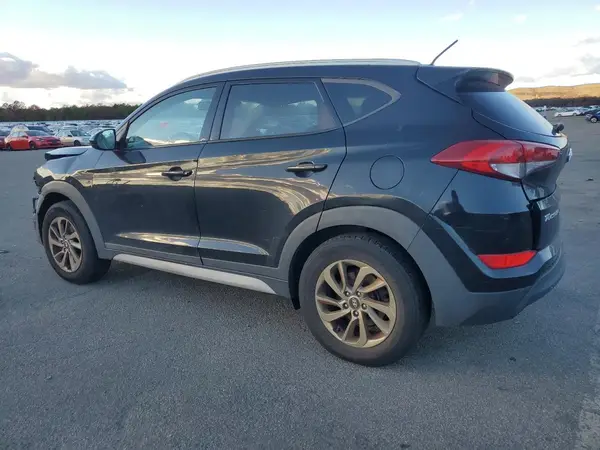 KM8J3CA46HU439993 2017 HYUNDAI TUCSON - Image 2