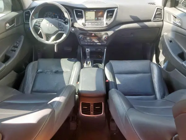KM8J3CA46HU444241 2017 HYUNDAI TUCSON - Image 8
