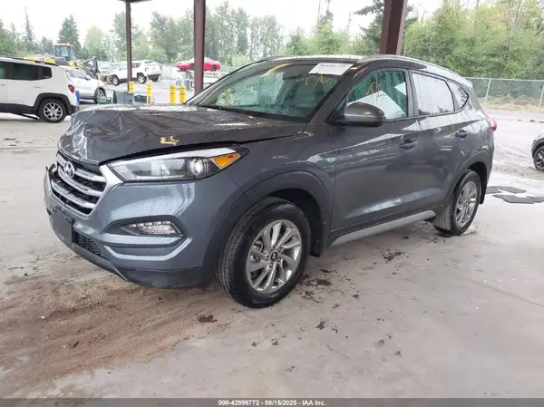 KM8J3CA46HU445552 2017 HYUNDAI TUCSON - Image 2
