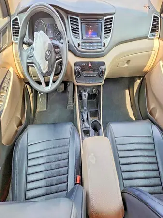 KM8J3CA46HU448774 2017 HYUNDAI TUCSON - Image 8
