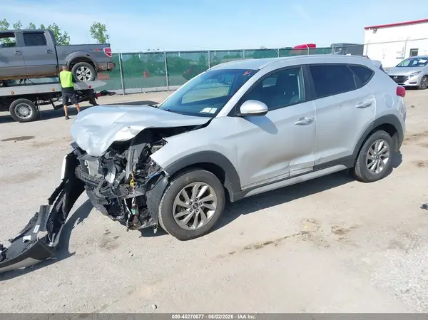 KM8J3CA46HU454896 2017 HYUNDAI TUCSON - Image 2