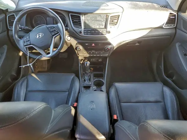 KM8J3CA46HU456678 2017 HYUNDAI TUCSON - Image 8