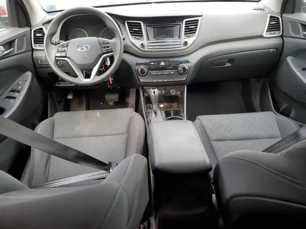 KM8J3CA46HU465851 2017 HYUNDAI TUCSON - Image 8