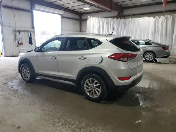 KM8J3CA46HU476400 2017 HYUNDAI TUCSON - Image 2