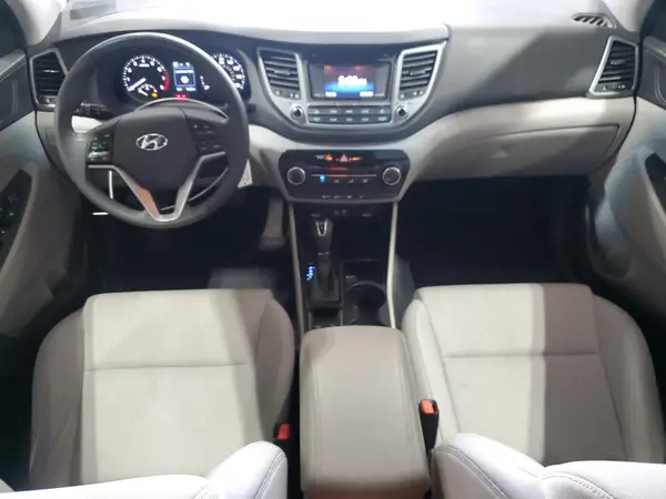 KM8J3CA46HU476400 2017 HYUNDAI TUCSON - Image 8