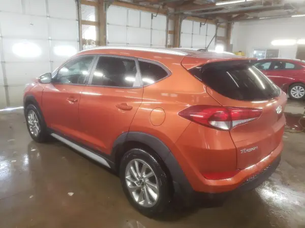 KM8J3CA46HU478566 2017 HYUNDAI TUCSON - Image 2