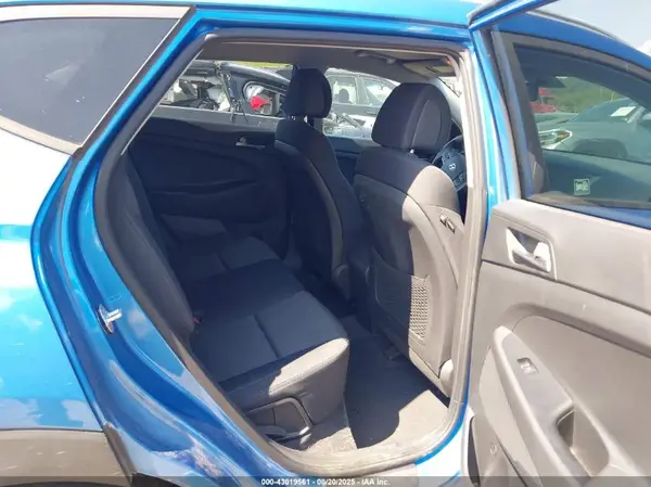 KM8J3CA46HU482312 2017 HYUNDAI TUCSON - Image 8