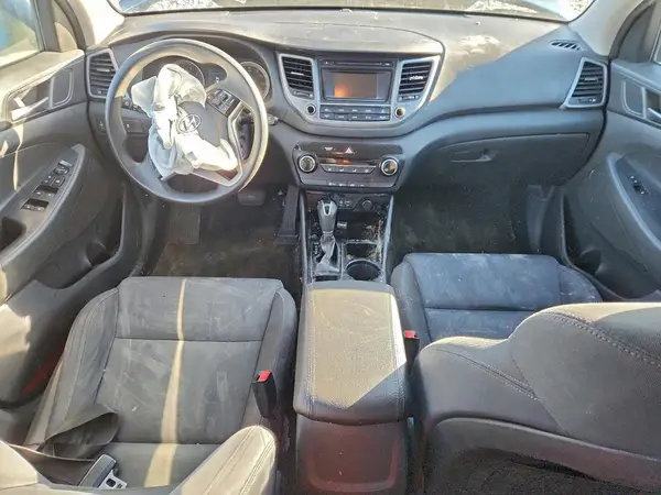 KM8J3CA46HU496694 2017 HYUNDAI TUCSON - Image 8