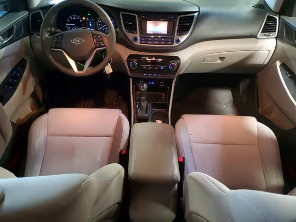 KM8J3CA46HU508620 2017 HYUNDAI TUCSON - Image 8