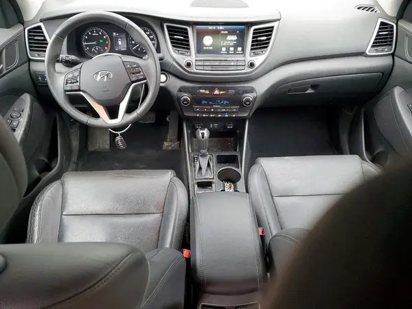 KM8J3CA46HU508634 2017 HYUNDAI TUCSON - Image 8