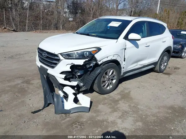 KM8J3CA46HU508827 2017 HYUNDAI TUCSON - Image 2