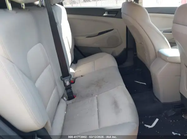 KM8J3CA46HU508827 2017 HYUNDAI TUCSON - Image 8