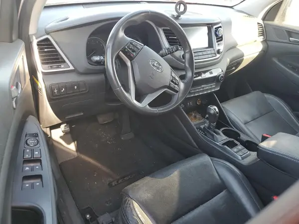 KM8J3CA46HU509427 2017 HYUNDAI TUCSON - Image 8