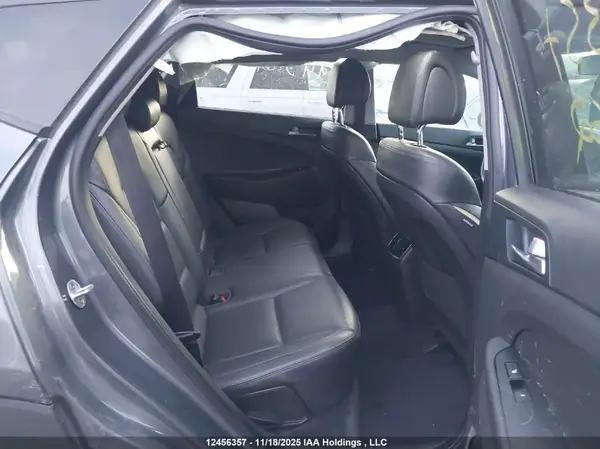 KM8J3CA46HU513462 2017 HYUNDAI TUCSON - Image 8