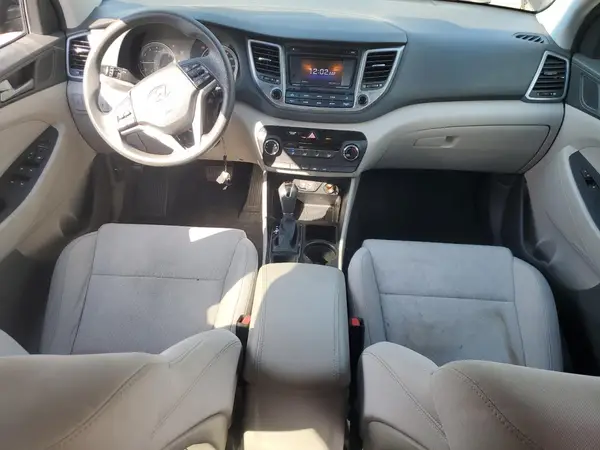 KM8J3CA46HU514904 2017 HYUNDAI TUCSON - Image 8