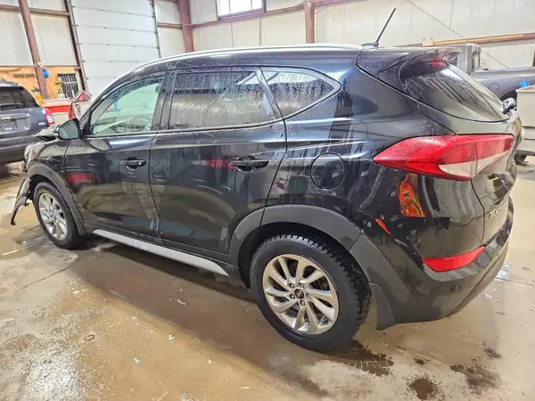 KM8J3CA46HU515941 2017 HYUNDAI TUCSON - Image 2