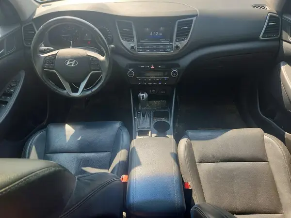 KM8J3CA46HU516393 2017 HYUNDAI TUCSON - Image 8