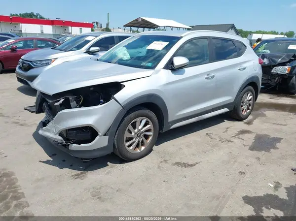 KM8J3CA46HU528978 2017 HYUNDAI TUCSON - Image 2