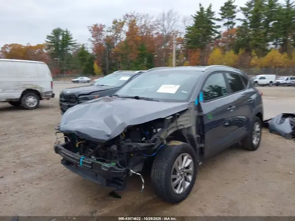 KM8J3CA46HU530388 2017 HYUNDAI TUCSON - Image 2