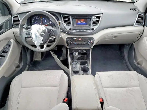 KM8J3CA46HU533839 2017 HYUNDAI TUCSON - Image 8