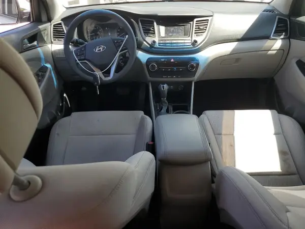 KM8J3CA46HU539110 2017 HYUNDAI TUCSON - Image 8