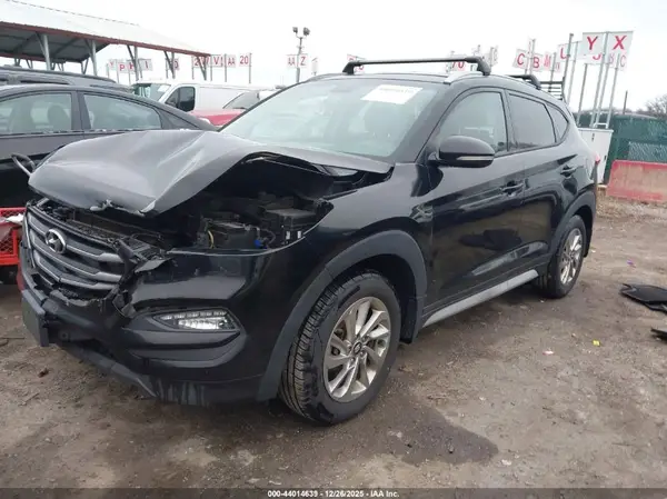 KM8J3CA46HU546705 2017 HYUNDAI TUCSON - Image 2