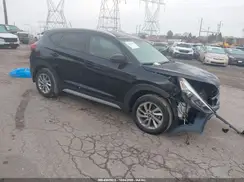 KM8J3CA46HU555081 2017 HYUNDAI TUCSON