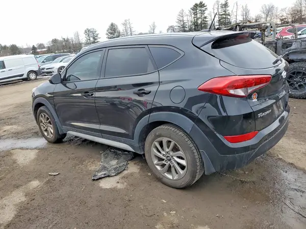 KM8J3CA46HU584354 2017 HYUNDAI TUCSON - Image 2