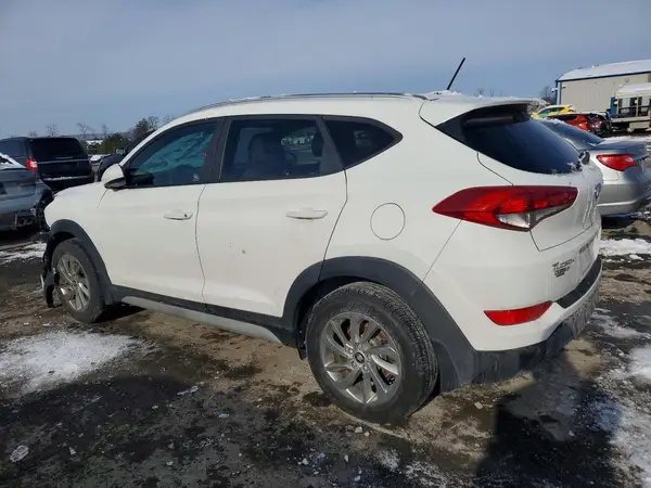 KM8J3CA46HU590199 2017 HYUNDAI TUCSON - Image 2