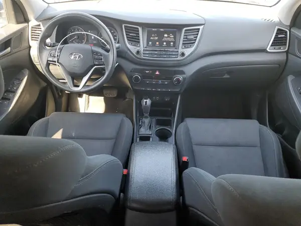KM8J3CA46JU599474 2018 HYUNDAI TUCSON - Image 8