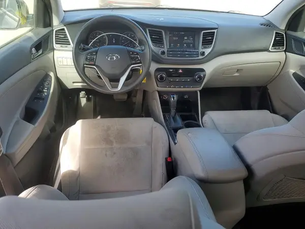 KM8J3CA46JU604317 2018 HYUNDAI TUCSON - Image 8
