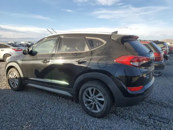 KM8J3CA46JU607976 2018 HYUNDAI TUCSON - Image 2