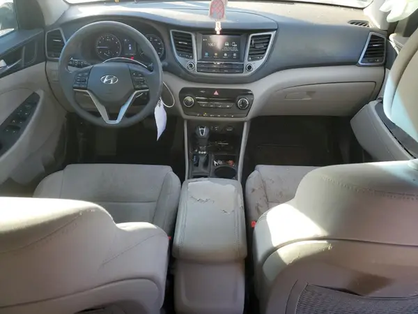 KM8J3CA46JU607976 2018 HYUNDAI TUCSON - Image 8