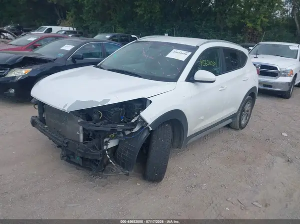 KM8J3CA46JU614443 2018 HYUNDAI TUCSON - Image 2