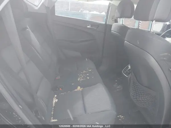 KM8J3CA46JU620405 2018 HYUNDAI TUCSON - Image 8