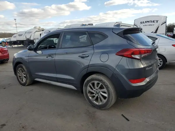 KM8J3CA46JU622283 2018 HYUNDAI TUCSON - Image 2