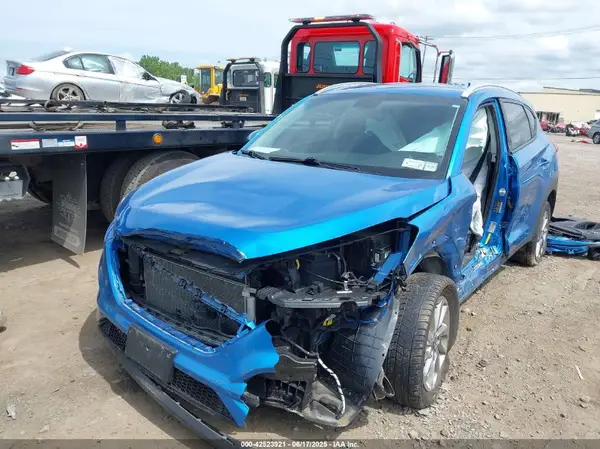KM8J3CA46JU623515 2018 HYUNDAI TUCSON - Image 2
