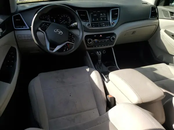 KM8J3CA46JU625927 2018 HYUNDAI TUCSON - Image 8