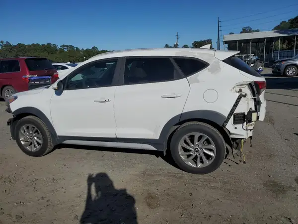 KM8J3CA46JU634014 2018 HYUNDAI TUCSON - Image 2